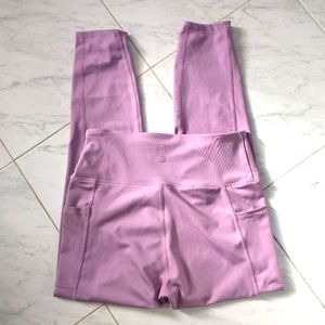 Lilac active leggings side pockets small